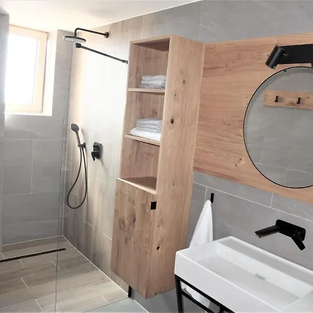 Apartman Maco - - Ovruc *